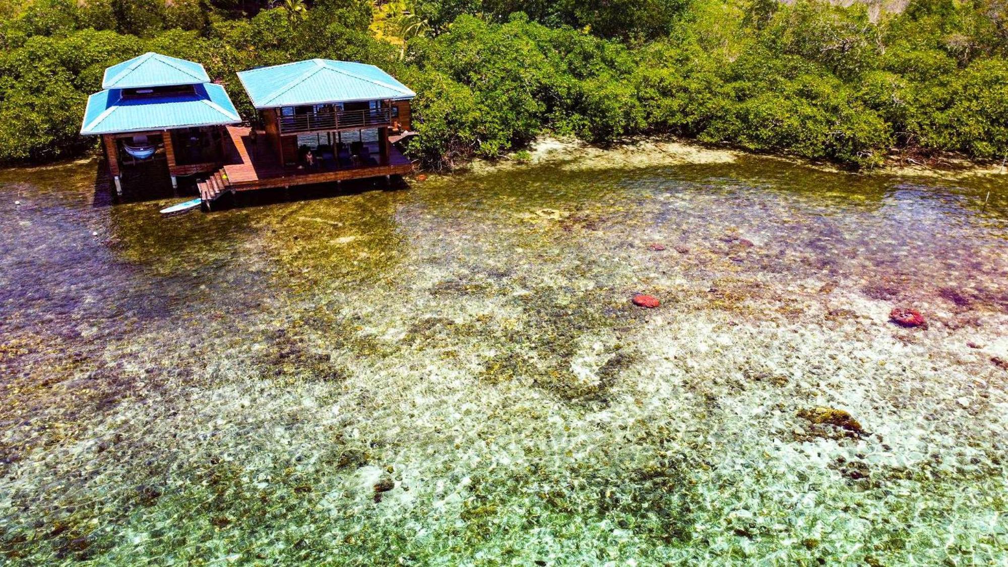 Bahia Coral Lodge Bocas Town Kültér fotó
